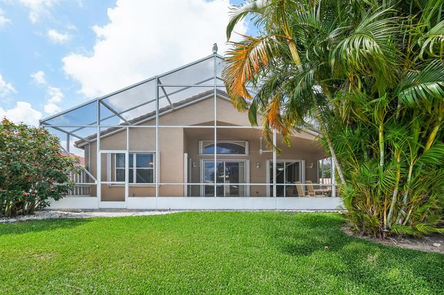 6377 N Westchester Club Drive N, Boynton Beach, FL 33437