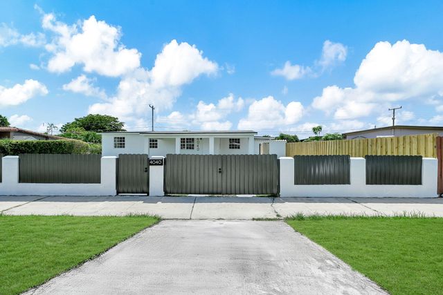 4040 SW 108th Avenue, Miami, FL 33165