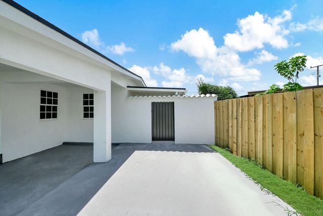4040 SW 108th Avenue, Miami, FL 33165