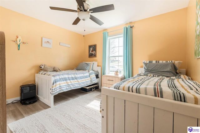 120 Sawgrass Avenue, Vine Grove, KY 40175