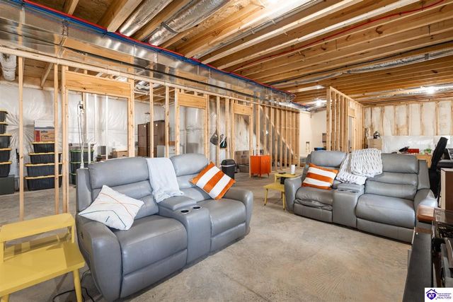 120 Sawgrass Avenue, Vine Grove, KY 40175