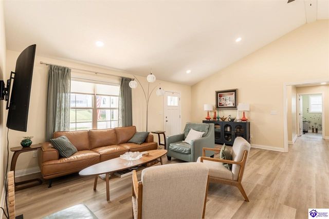 120 Sawgrass Avenue, Vine Grove, KY 40175