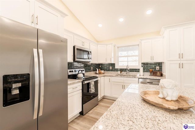 120 Sawgrass Avenue, Vine Grove, KY 40175