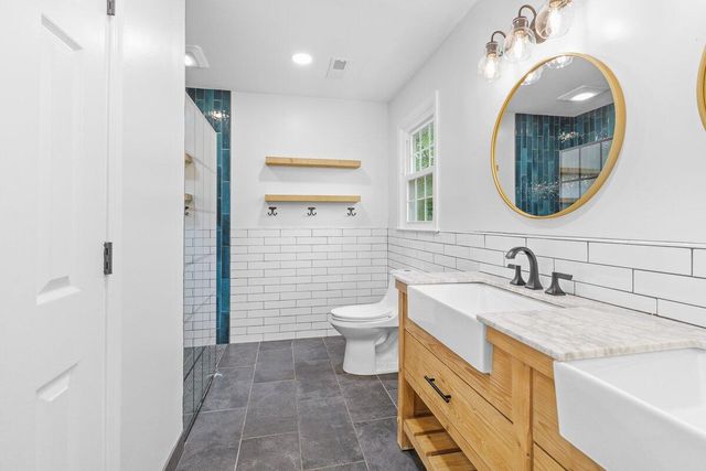 3557 Peakwood DR, Roanoke, VA 24014