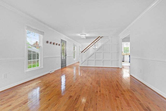 3557 Peakwood DR, Roanoke, VA 24014