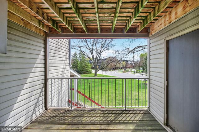 400 Shelard Parkway 203, Saint Louis Park, MN 55426