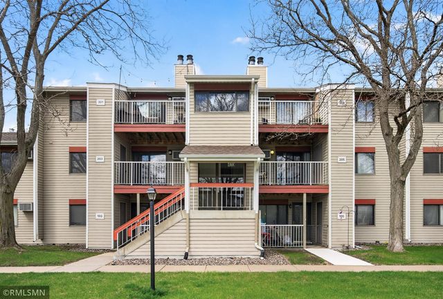 400 Shelard Parkway 203, Saint Louis Park, MN 55426