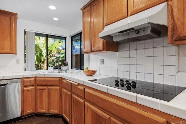 2647 Cazadero Drive, Carlsbad, CA 92009