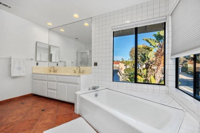 2647 Cazadero Drive, Carlsbad, CA 92009