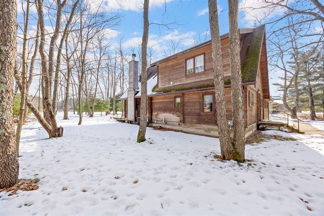 6270 Kilkenny Drive, Canadian Lakes, MI 49346