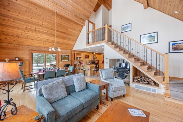 6270 Kilkenny Drive, Canadian Lakes, MI 49346