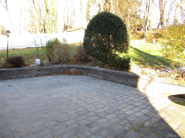 84 Old Haverstraw Road, Congers, NY 10920