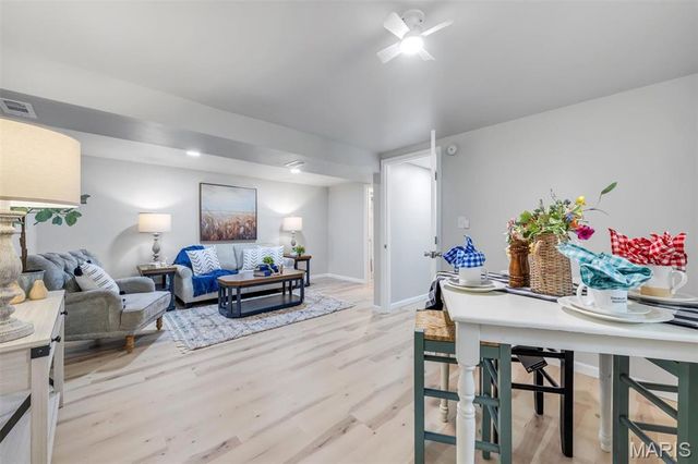 201 Saint Charles Street, Wentzville, MO 63385