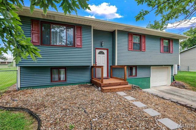201 Saint Charles Street, Wentzville, MO 63385