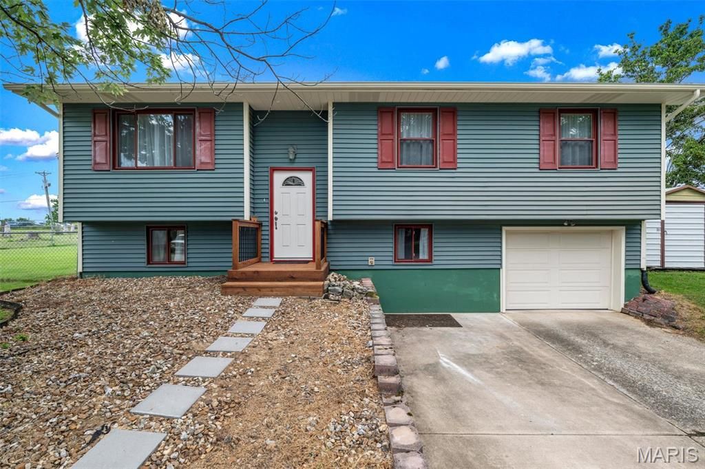 201 Saint Charles Street, Wentzville, MO 63385