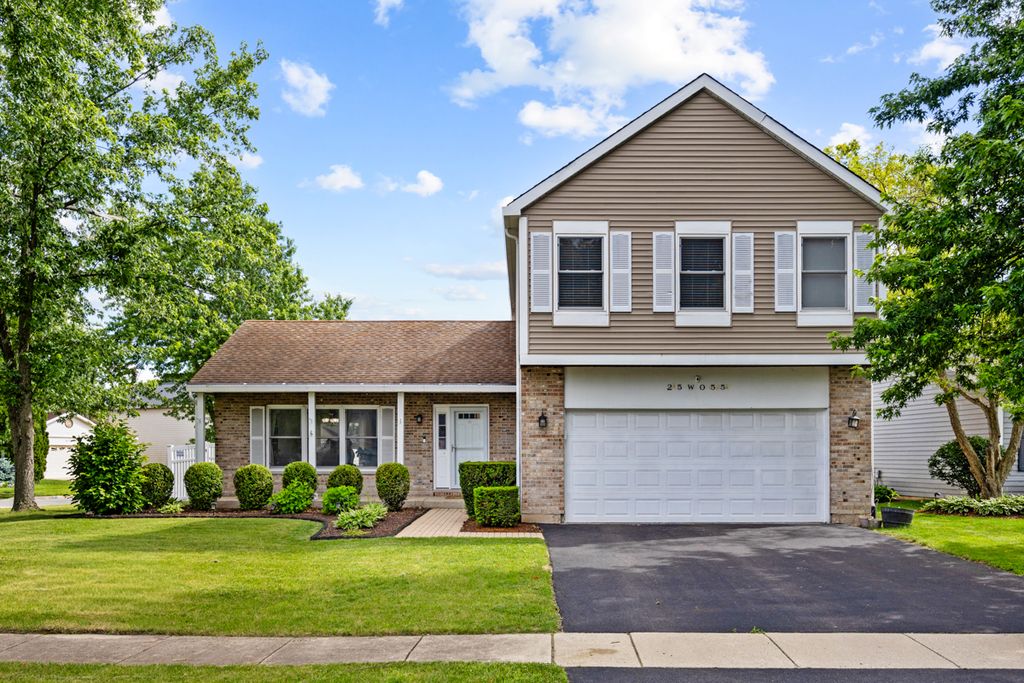 25W055 Canary Court, Naperville, IL 60540