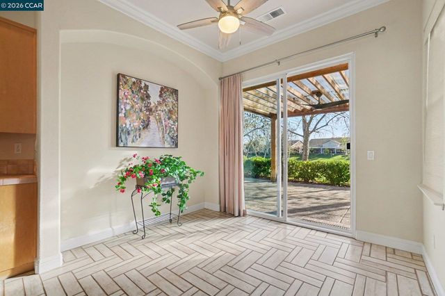 208 Summerset Dr, Brentwood, CA 94513