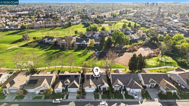 208 Summerset Dr, Brentwood, CA 94513
