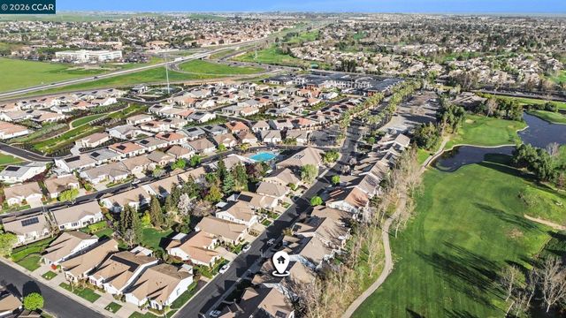 208 Summerset Dr, Brentwood, CA 94513