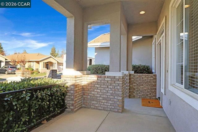208 Summerset Dr, Brentwood, CA 94513