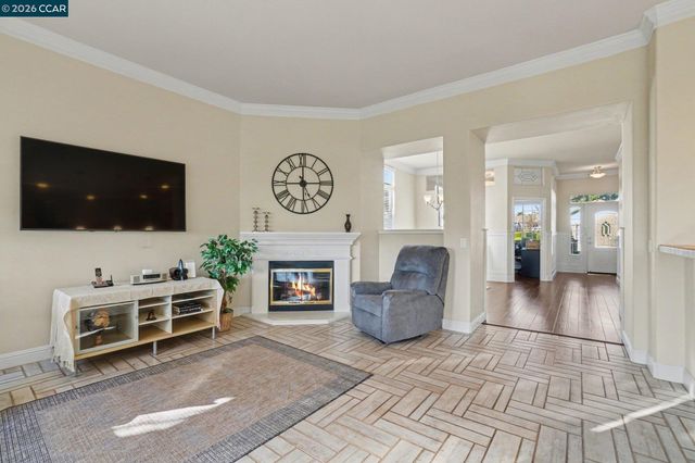 208 Summerset Dr, Brentwood, CA 94513