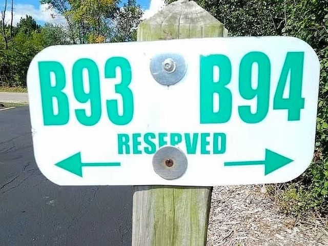 6010 Oakwood Drive 1H, Lisle, IL 60532