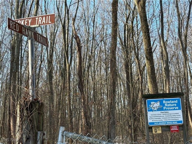 42141 Emerson Court, Elyria, OH 44035