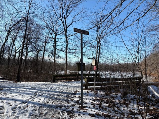 42141 Emerson Court, Elyria, OH 44035