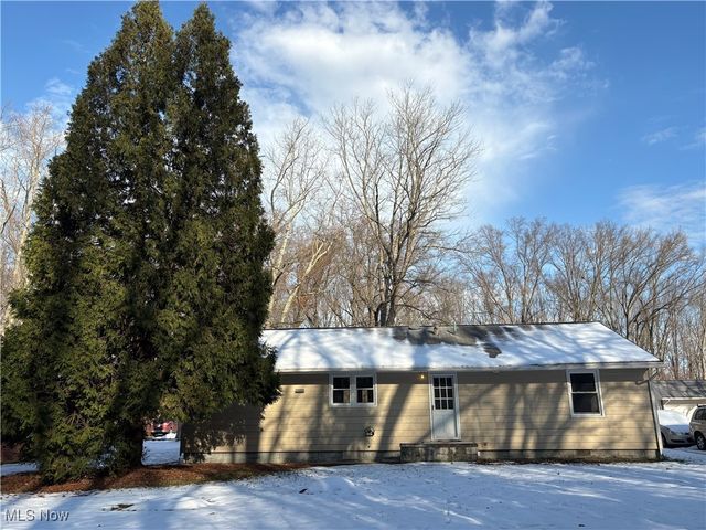 42141 Emerson Court, Elyria, OH 44035