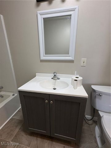 42141 Emerson Court, Elyria, OH 44035