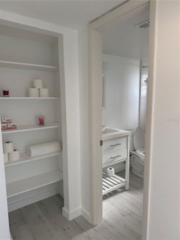203 RUBENS DRIVE H, Nokomis, FL 34275
