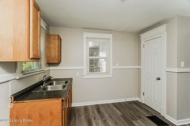 1832 W Kentucky St, Louisville, KY 40210