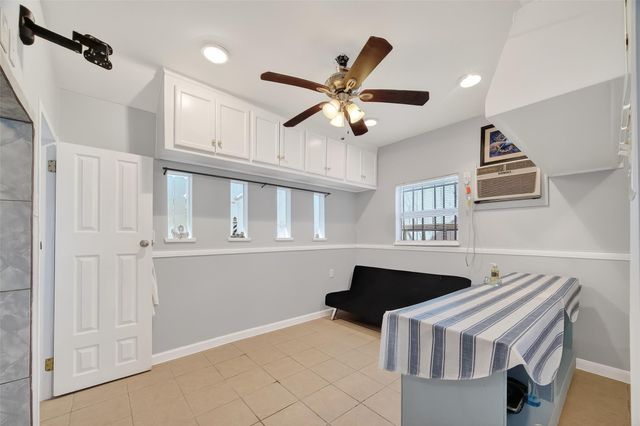 7404 Erath Street, Houston, TX 77023