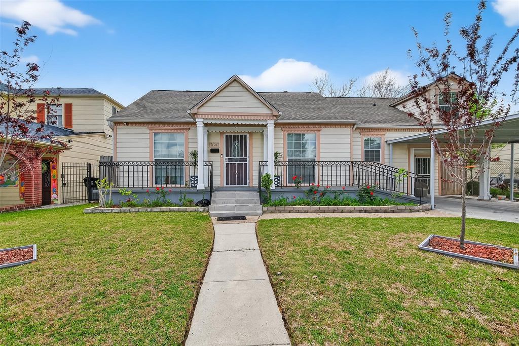 7404 Erath Street, Houston, TX 77023