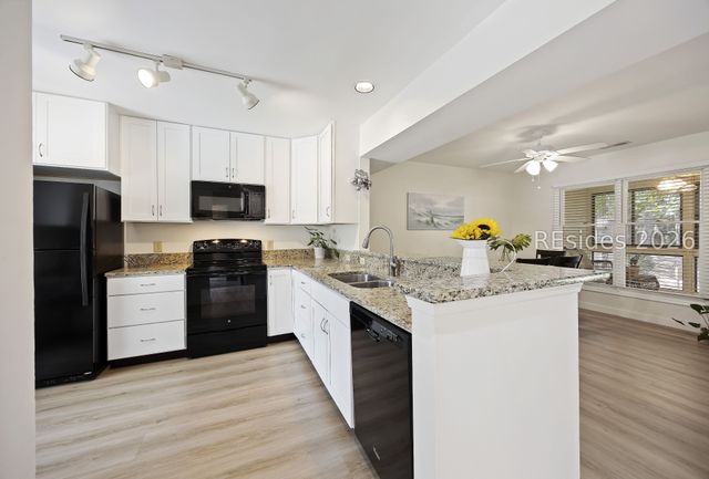 125 Greenwood Dr Apt 3407, Hilton Head Island, SC 29928