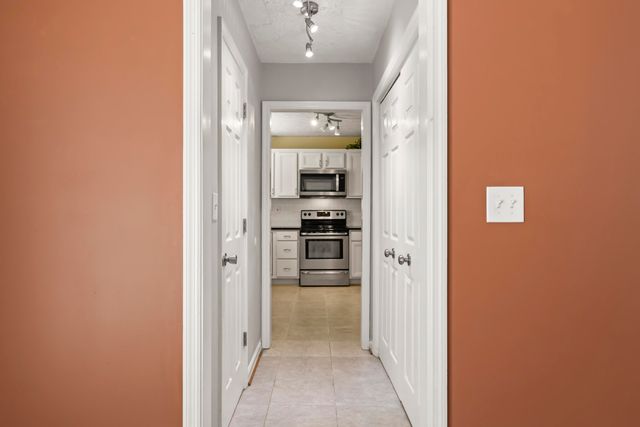 112 Bridgeway Court, Nicholasville, KY 40356
