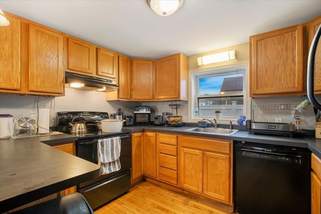 674 Montello St, Brockton, MA 02301