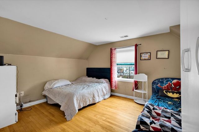 674 Montello St, Brockton, MA 02301