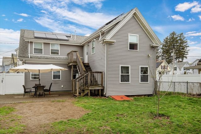 674 Montello St, Brockton, MA 02301