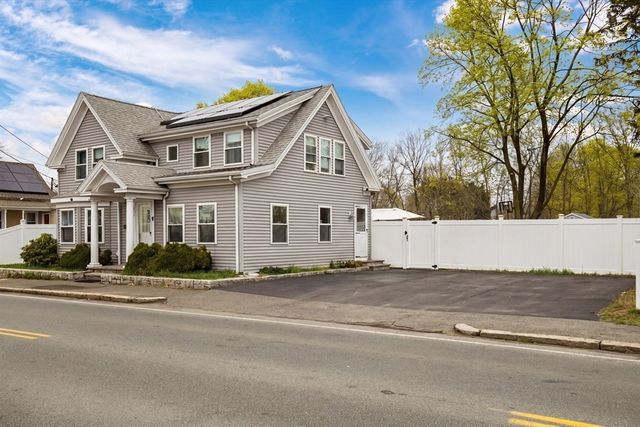 674 Montello St, Brockton, MA 02301