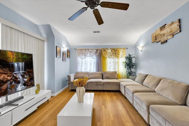 674 Montello St, Brockton, MA 02301