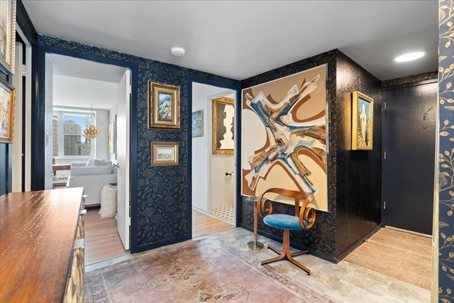 1150 N Lake Shore Drive 19A, Chicago, IL 60611