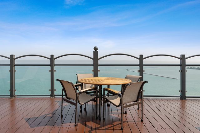 1150 N Lake Shore Drive 19A, Chicago, IL 60611