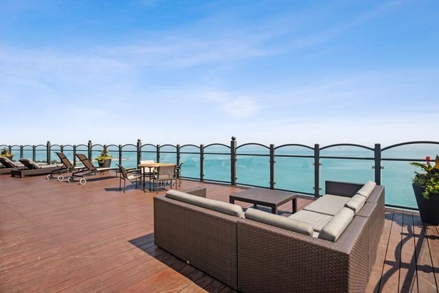 1150 N Lake Shore Drive 19A, Chicago, IL 60611