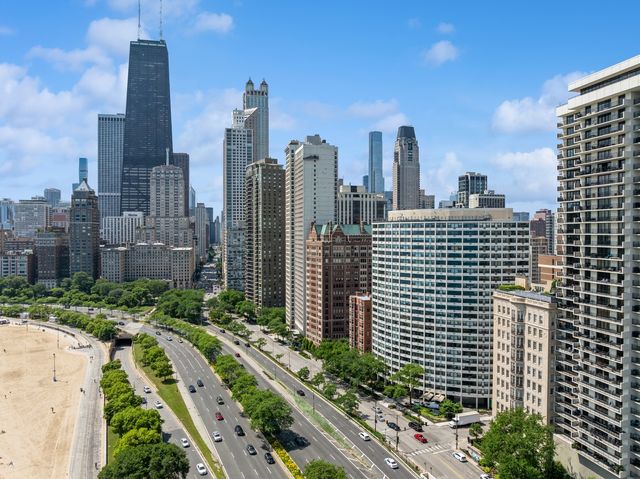 1150 N Lake Shore Drive 19A, Chicago, IL 60611