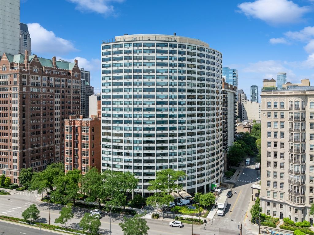 1150 N Lake Shore Drive 19A, Chicago, IL 60611