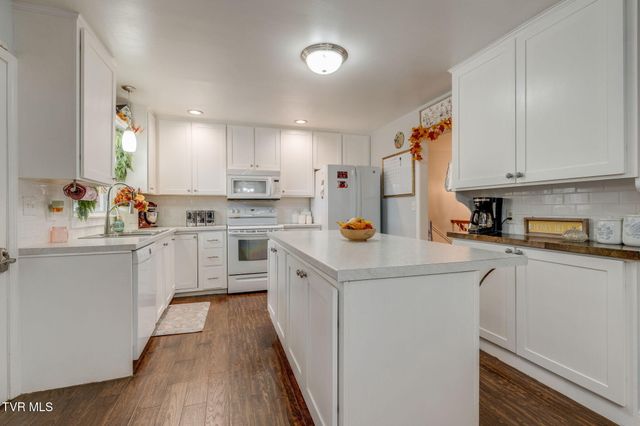 742 Liberty Church Road, Kingsport, TN 37663