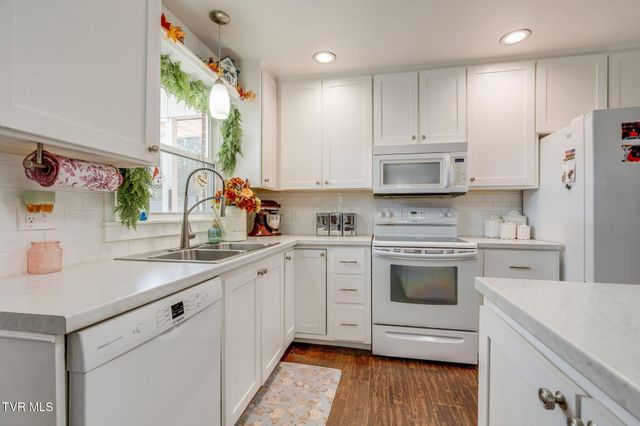 742 Liberty Church Road, Kingsport, TN 37663