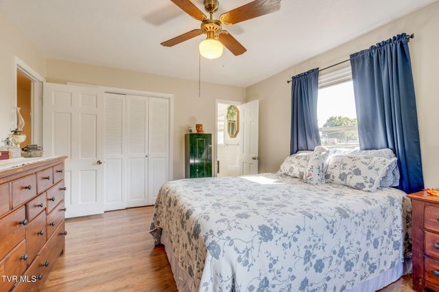 742 Liberty Church Road, Kingsport, TN 37663
