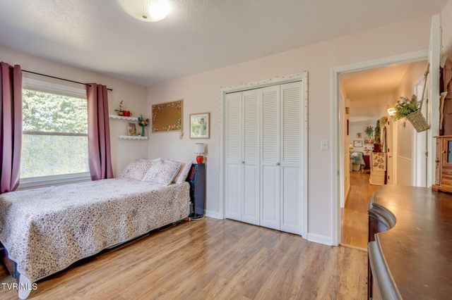 742 Liberty Church Road, Kingsport, TN 37663